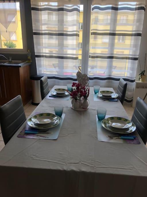 Appartement Balcon, Place De Parking, Centre Ville Валанс Екстериор снимка